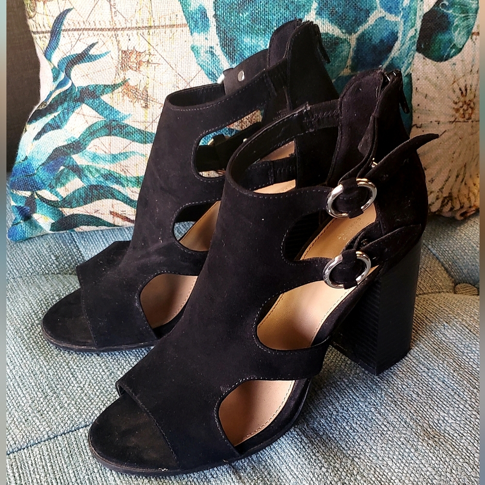 High heel sandal